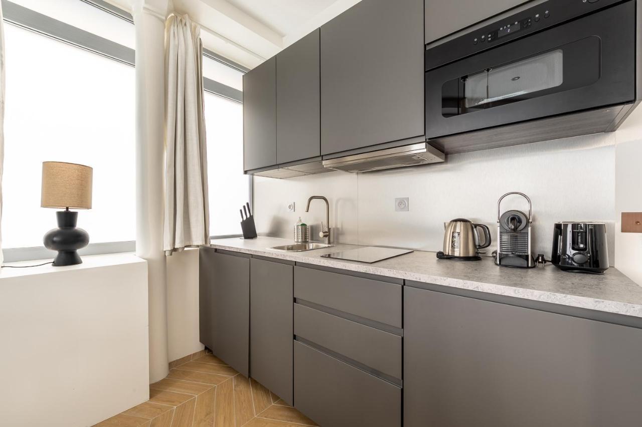 פריז Lovely Apartment Close To Eiffel Tower מראה חיצוני תמונה